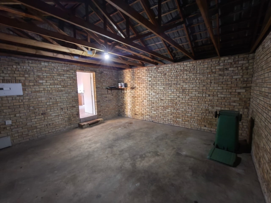 To Let 3 Bedroom Property for Rent in Cashan North West